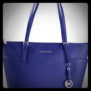 Michael Kors tote